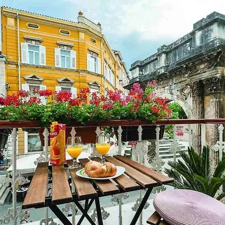 Portaaurea!romantic Balcony With A Wonderful View Apartman Póla