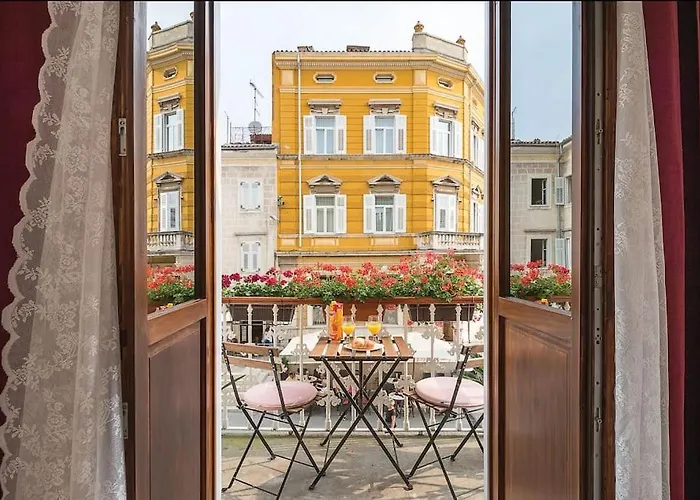 Portaaurea!romantic Balcony With A Wonderful View Pula